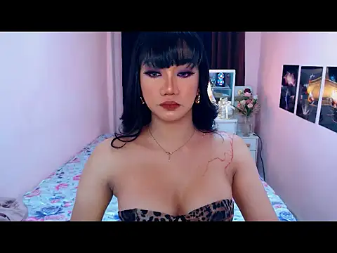 UrScreenGoddess online show from 11, 2, 2026