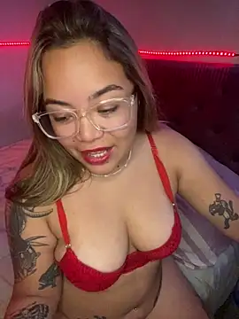 Lindalatina2001 online show from 27, 2, 2026