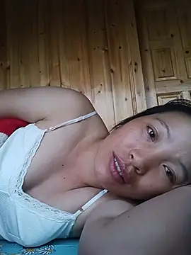 Evelyn-n online show from 28, 7, 2026