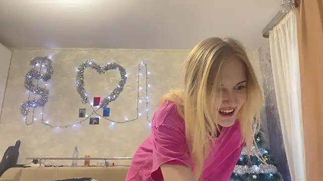 CelenFomes online show from 2, 12, 2025