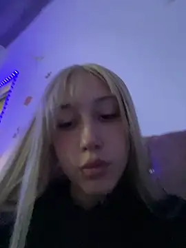 Snapshot of Zoe__blue chatting on 30, 11, 2025 Zoe blue online show from 30, 11, 2025