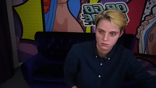 Snapshot of RoxyFlamee chatting on 2, 12, 2025 RoxyFlamee online show from 2, 12, 2025