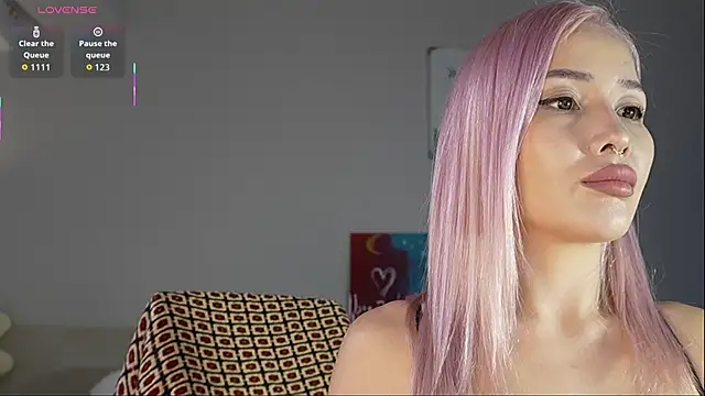 yoursecretloveee online show from 16, 3, 2026