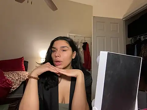 Snapshot of lunabellaX0 chatting on 23, 2, 2026 lunabellaX0 online show from 23, 2, 2026