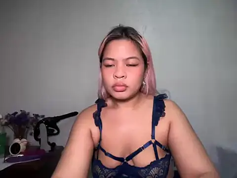 Tina Slick online show from 11, 5, 2026