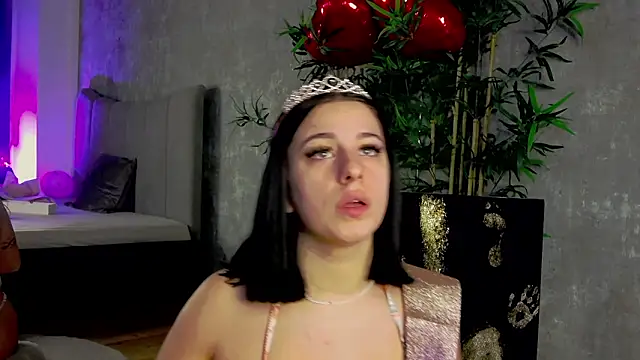 LucyRayy online show from 3, 3, 2026