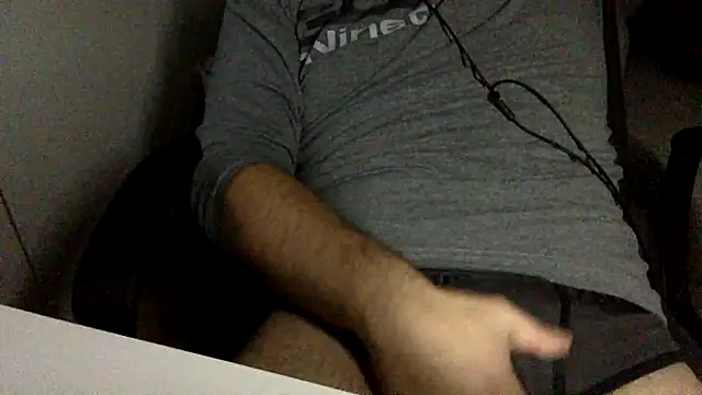 Snapshot of maxricc1 chatting on 1, 12, 2025 maxricc1 online show from 1, 12, 2025