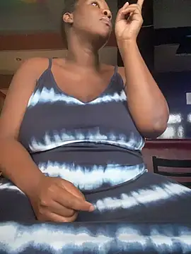 Snapshot of GiantClithpee chatting on 25, 12, 2024 GiantClithpee online show from 25, 12, 2024