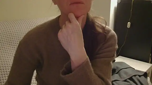 Snapshot of AuroraAG chatting on 5, 2, 2026 AuroraAG online show from 5, 2, 2026