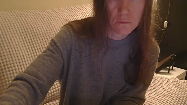 Snapshot of AuroraAG chatting on 8, 4, 2026 AuroraAG online show from 8, 4, 2026