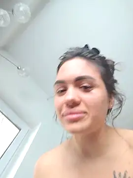 SiennaLuxexx online show from 11, 4, 2026