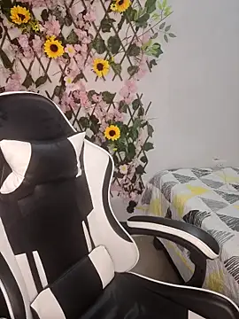 KasumiSophia online show from 16, 4, 2026