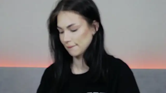 RachaelMils online show from 7, 2, 2026