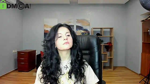 Amelia Hart online show from 3, 12, 2025