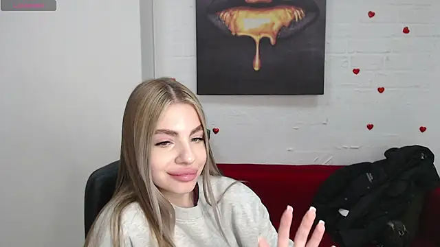 EsterNoir online show from 2, 12, 2025