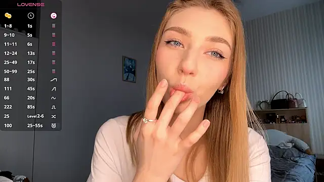 AveryBerkson online show from 26, 3, 2026