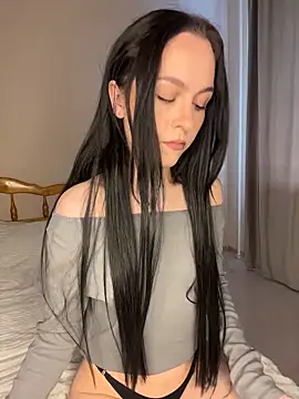 MonicaMercer online show from 14, 4, 2026