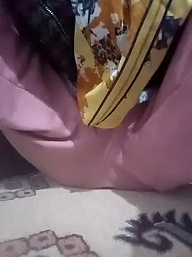 Snapshot of sofyanur chatting on 2, 12, 2025 sofyanur online show from 2, 12, 2025