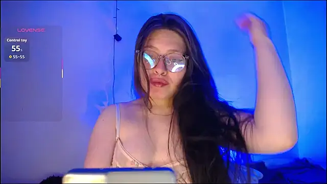 Snapshot of Usagi-- chatting on 3, 12, 2025 Usagi-- online show from 3, 12, 2025