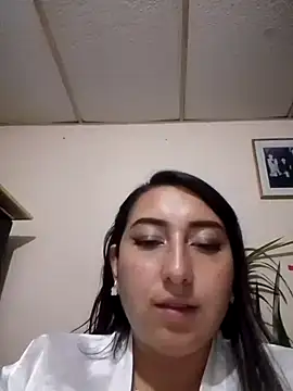 Valeria montana  online show from 12, 2, 2026