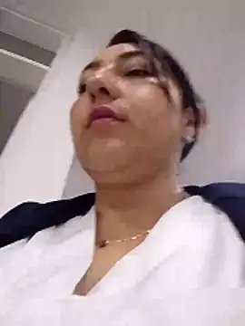 Valeria montana  online show from 3, 3, 2026