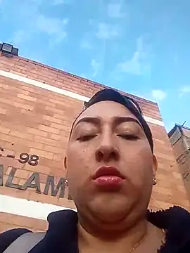 Valeria montana  online show from 2, 4, 2026