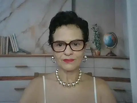 Luna-Hot0802 online show from 13, 2, 2026