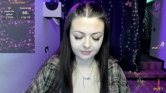 MonicaMoonly online show from 2, 3, 2026