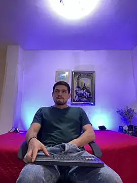 williamsmiiths16 online show from 11, 3, 2026