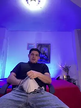 williamsmiiths16 online show from 13, 4, 2026