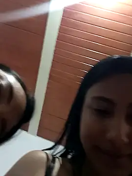 Vera Luna  online show from 4, 3, 2026