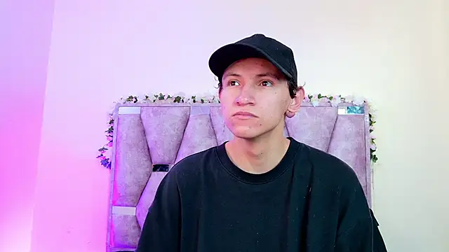 Snapshot of iris_and_damian chatting on 18, 3, 2026 iris and damian online show from 18, 3, 2026