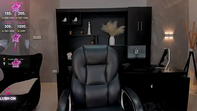 ChloeManson online show from 13, 12, 2024