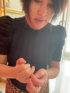 luckybaby666999 online show from 21, 4, 2026