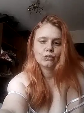 Snapshot of Moly_Loves34 chatting on 5, 12, 2025 Moly Loves34 online show from 5, 12, 2025