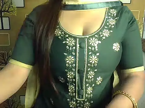 Hotty Suzuka online show from 17, 12, 2025