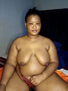 Snapshot of QUEENASS12 chatting on 3, 12, 2025 QUEENASS12 online show from 3, 12, 2025