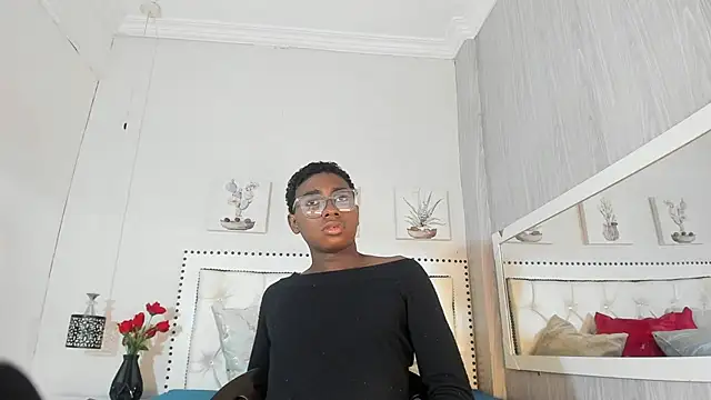 teylor lovee online show from 13, 2, 2026