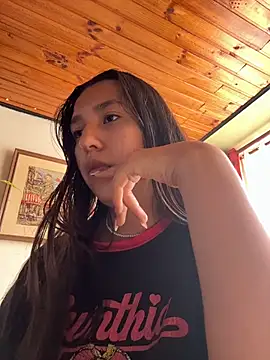 Alix Rousses21 online show from 31, 3, 2026