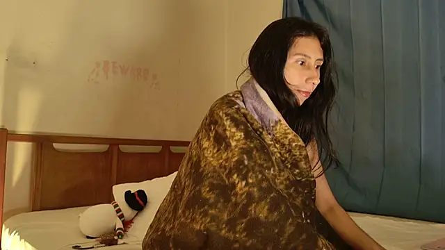 MoonLipsON- online show from 3, 2, 2026