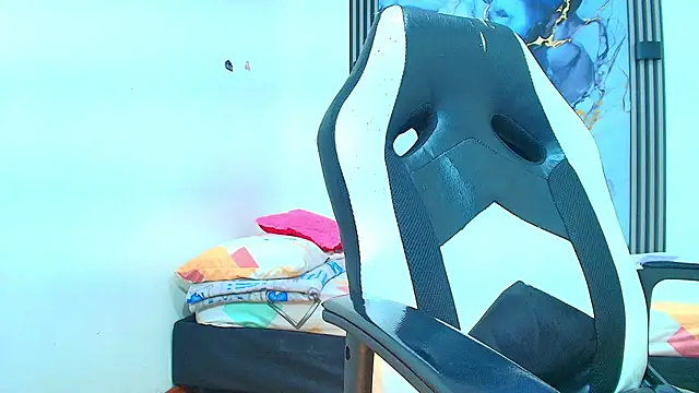 Valentina and sneider  online show from 31, 1, 2026