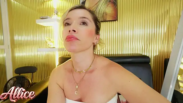 Snapshot of Allice_mommy chatting on 12, 2, 2026 Allice mommy online show from 12, 2, 2026