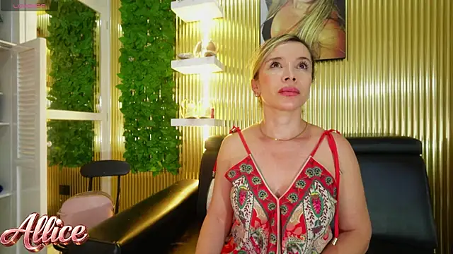 Snapshot of Allice_mommy chatting on 26, 2, 2026 Allice mommy online show from 26, 2, 2026