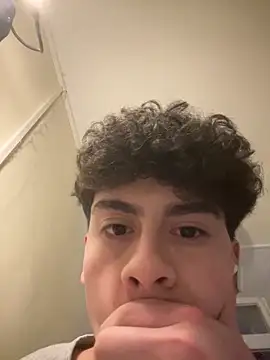 hungspanishtwink online show from 14, 2, 2026