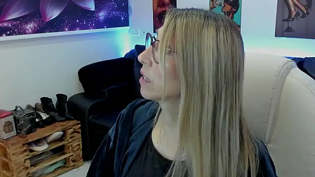 Scarlett 079 online show from 12, 2, 2026