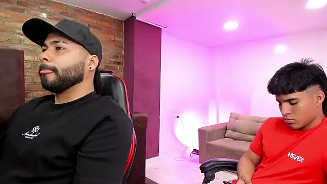 Snapshot of HotThreesoome chatting on 14, 2, 2026 HotThreesoome online show from 14, 2, 2026