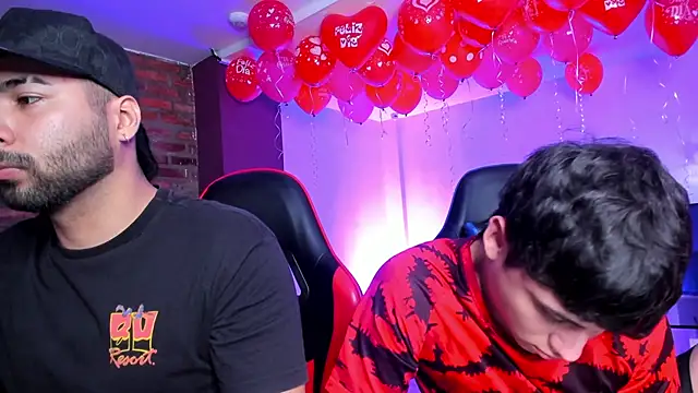 Snapshot of HotThreesoome chatting on 19, 2, 2026 HotThreesoome online show from 19, 2, 2026