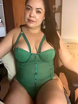 EmiHarrys online show from 7, 1, 2026