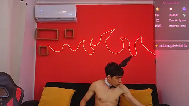 Neo Twink online show from 15, 4, 2026