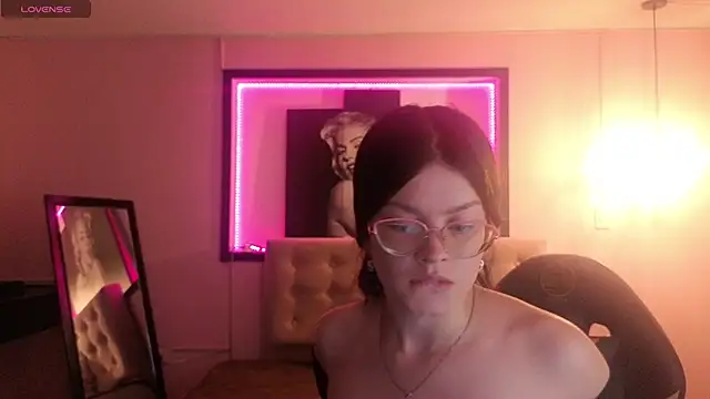 Sara valderrama  online show from 5, 2, 2026